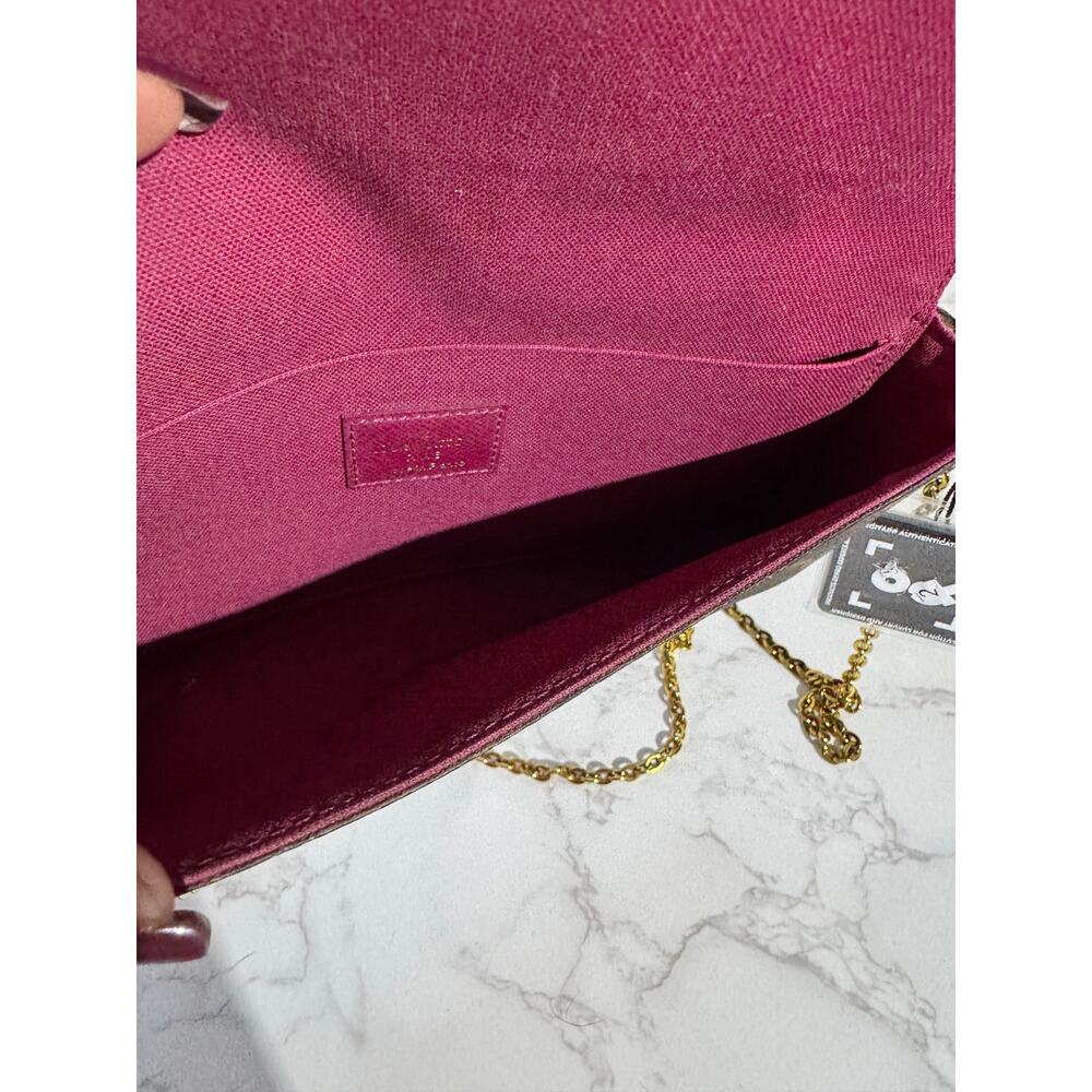 Louis Vuitton Monogram Felicie Pochette - Picture 7 of 16